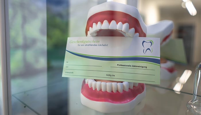 Zahnarzt Bochum - Dr. Philipp 21